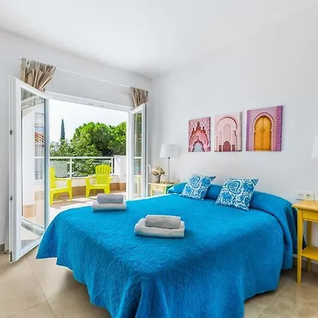 Villa Sleeps 6 Pool Air Con Wifi *