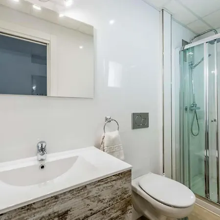 Sleeps 6 Pool Air Con Wifi Villa *